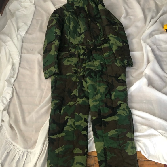 VTG Trophy Club Camo Coveralls Insulated Hunting Suit - Picture 2 of 10